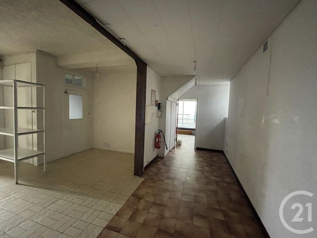 Appartement Local à louer - 2 pièces - 56 m2 - Argeles Gazost - 65 - MIDI-PYRENEES