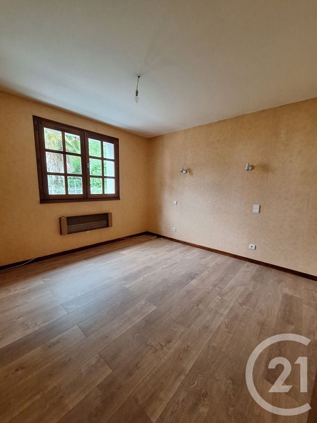 Appartement F3 à louer - 3 pièces - 68 m2 - Argeles Gazost - 65 - MIDI-PYRENEES
