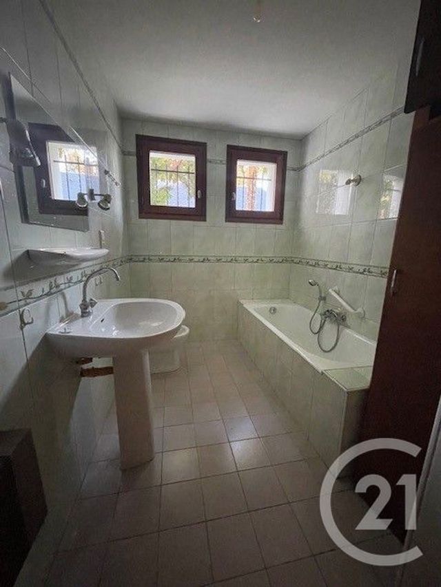 Appartement F3 à louer - 3 pièces - 68 m2 - Argeles Gazost - 65 - MIDI-PYRENEES