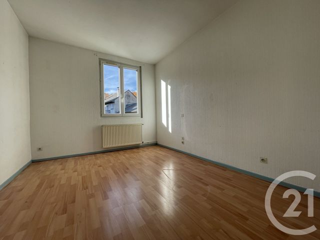 Appartement T4 à louer - 4 pièces - 72,14 m2 - Argeles Gazost - 65 - MIDI-PYRENEES