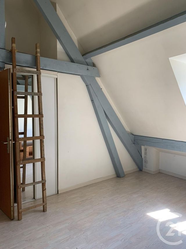 Appartement F1 &agrave; louer - 1 pi&egrave;ce - 22,60 m2 - Argeles Gazost - 65 - MIDI-PYRENEES