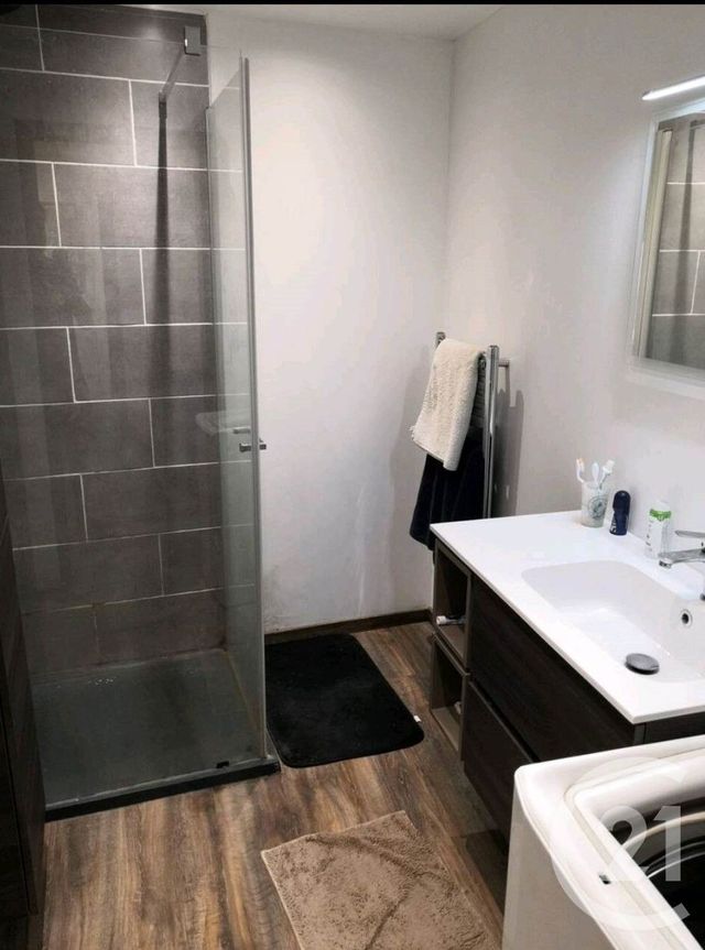 Appartement T3 &agrave; louer - 3 pi&egrave;ces - 73,61 m2 - Pierrefitte Nestalas - 65 - MIDI-PYRENEES