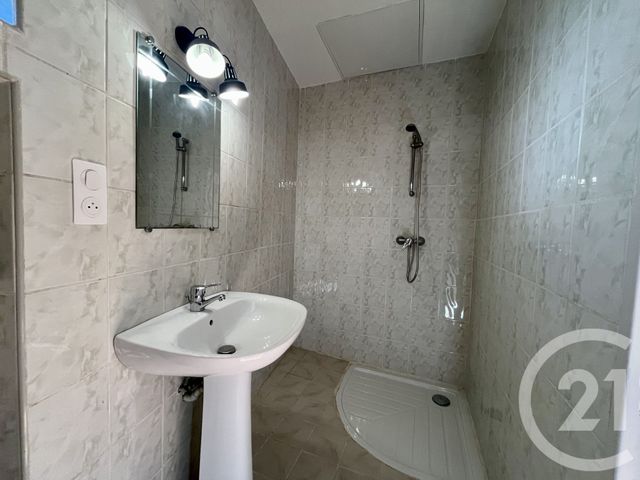 Appartement T1 &agrave; louer - 1 pi&egrave;ce - 34,69 m2 - Argeles Gazost - 65 - MIDI-PYRENEES