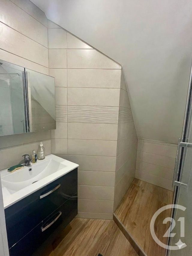 Appartement Studio &agrave; vendre - 1 pi&egrave;ce - 15,98 m2 - Argeles Gazost - 65 - MIDI-PYRENEES