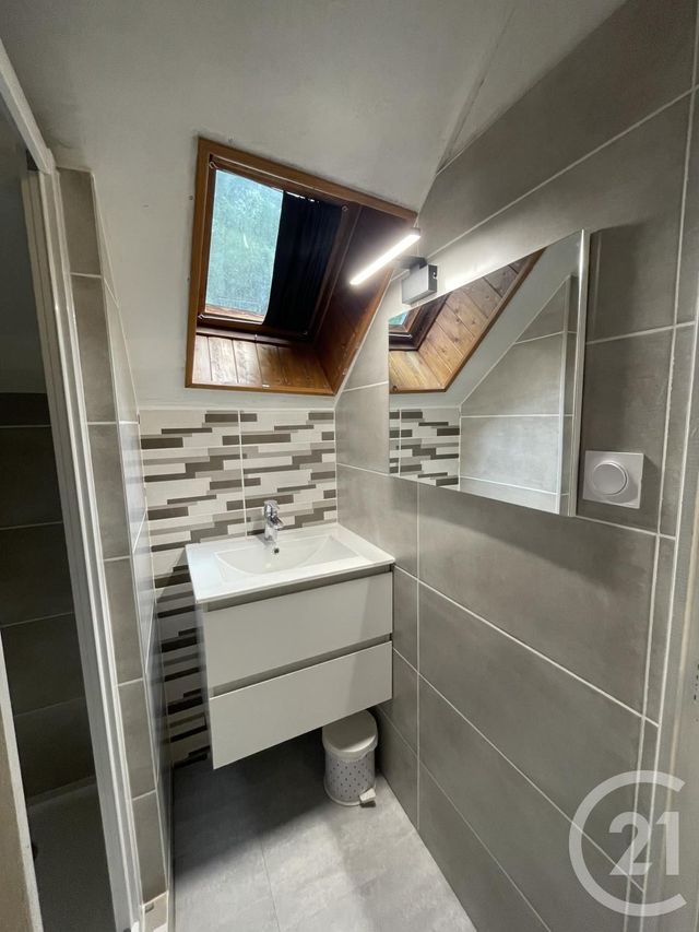 Appartement T3 &agrave; louer - 3 pi&egrave;ces - 48,09 m2 - Argeles Gazost - 65 - MIDI-PYRENEES