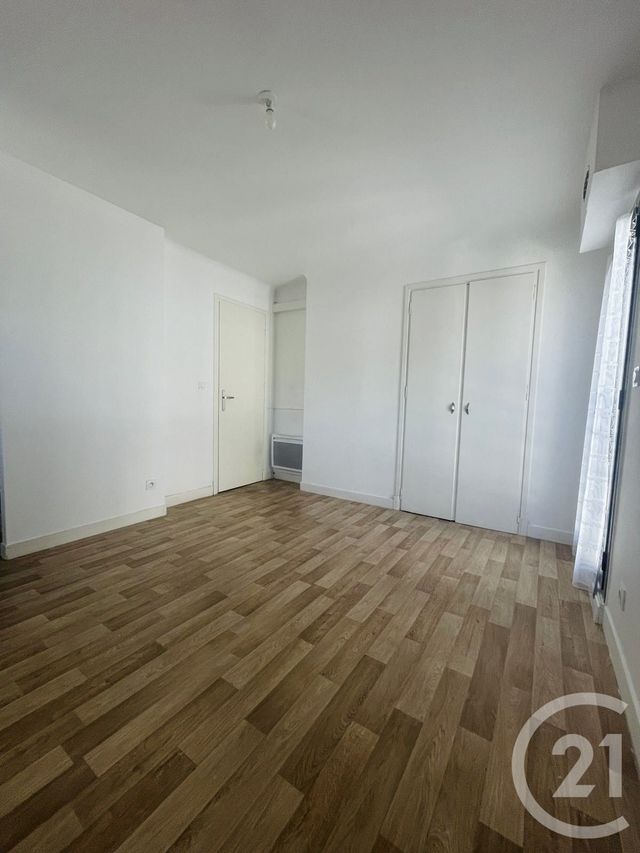 Appartement T2 &agrave; louer - 2 pi&egrave;ces - 31,36 m2 - Argeles Gazost - 65 - MIDI-PYRENEES