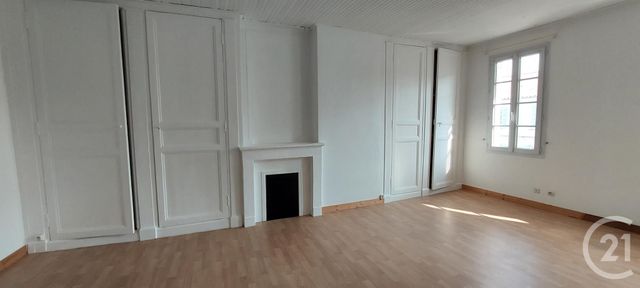 Appartement T3 à louer - 3 pièces - 60,14 m2 - Rochefort - 17 - POITOU-CHARENTES