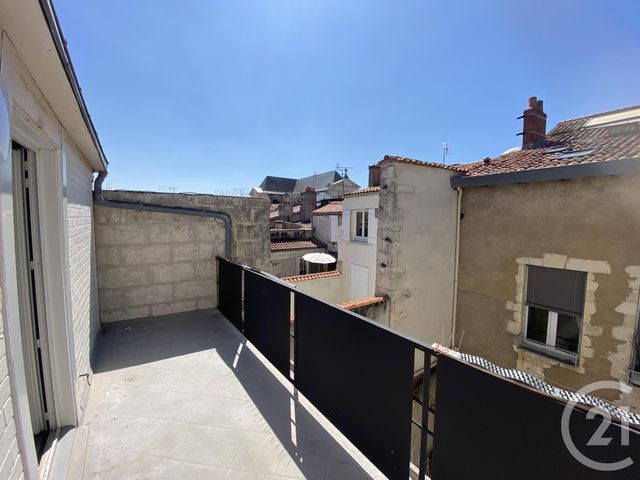 Appartement à louer - 3 pièces - 50,08 m2 - La Rochelle - 17 - POITOU-CHARENTES