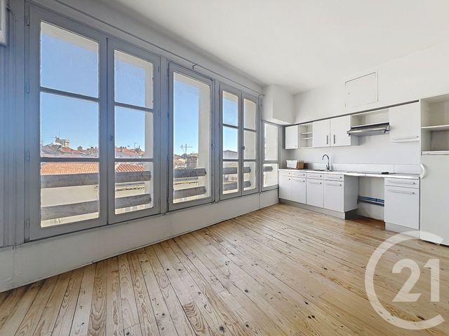 Appartement &agrave; vendre - 4 pi&egrave;ces - 114,25 m2 - La Rochelle - 17 - POITOU-CHARENTES