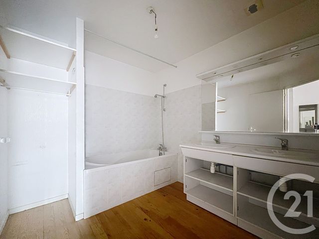 Appartement &agrave; vendre - 4 pi&egrave;ces - 114,25 m2 - La Rochelle - 17 - POITOU-CHARENTES