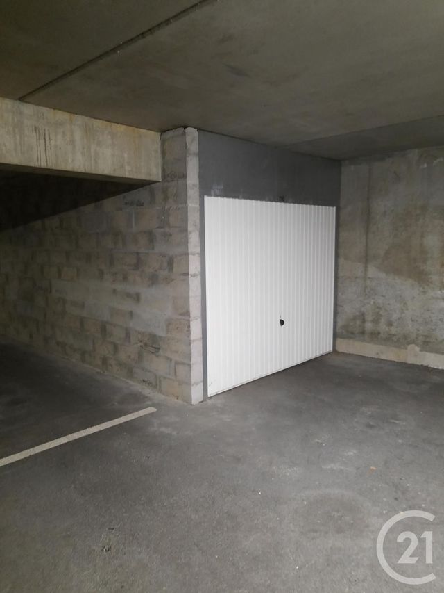 Parking &agrave; louer - 12 m2 - La Rochelle - 17 - POITOU-CHARENTES