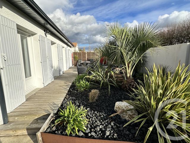 maison - STE SOULLE - 17