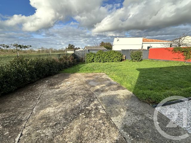 Maison à vendre - 5 pièces - 90 m2 - Ste Soulle - 17 - POITOU-CHARENTES