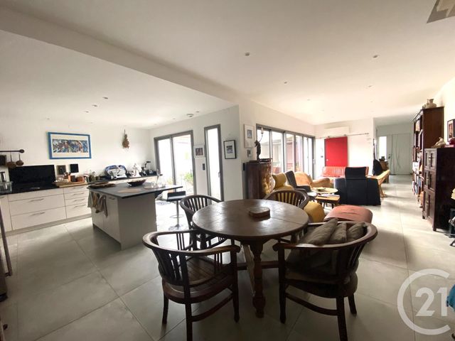 Maison à vendre - 5 pièces - 117 m2 - La Rochelle - 17 - POITOU-CHARENTES