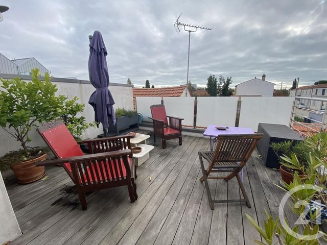 Maison à vendre - 5 pièces - 117 m2 - La Rochelle - 17 - POITOU-CHARENTES