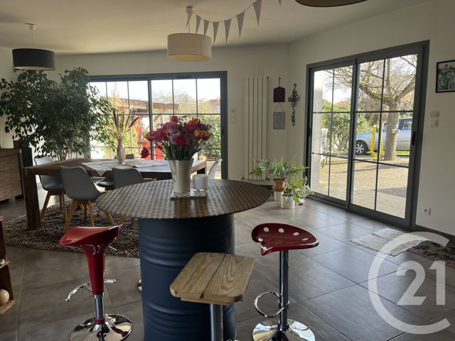 Maison &agrave; vendre - 7 pi&egrave;ces - 201,83 m2 - St Sauveur D Aunis - 17 - POITOU-CHARENTES