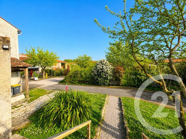 Maison &agrave; vendre - 7 pi&egrave;ces - 201,83 m2 - St Sauveur D Aunis - 17 - POITOU-CHARENTES