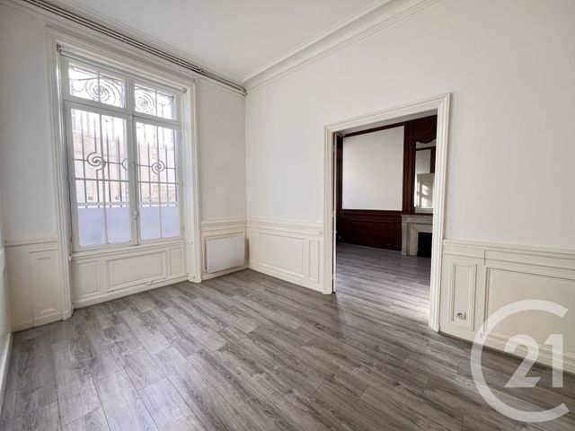 Appartement F5 à vendre - 4 pièces - 71,48 m2 - La Rochelle - 17 - POITOU-CHARENTES