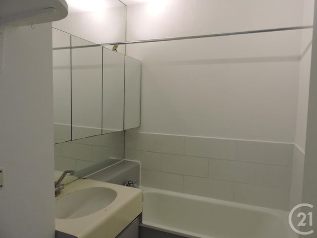 Appartement F2 &agrave; louer - 2 pi&egrave;ces - 36,33 m2 - La Rochelle - 17 - POITOU-CHARENTES