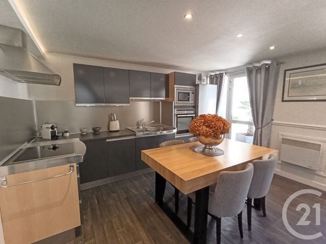 Maison à vendre - 6 pièces - 84 m2 - La Rochelle - 17 - POITOU-CHARENTES