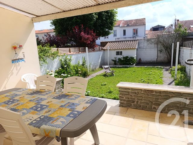 Maison &agrave; vendre - 4 pi&egrave;ces - 74 m2 - La Rochelle - 17 - POITOU-CHARENTES