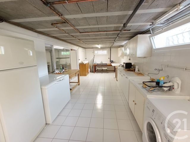 Maison à vendre - 5 pièces - 142 m2 - Croix Chapeau - 17 - POITOU-CHARENTES