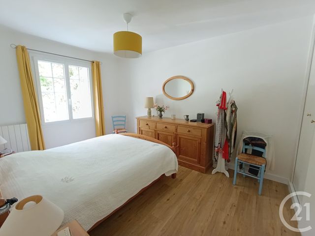 Maison à vendre - 5 pièces - 142 m2 - Croix Chapeau - 17 - POITOU-CHARENTES