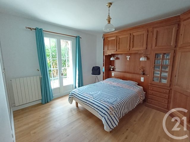 Maison à vendre - 5 pièces - 142 m2 - Croix Chapeau - 17 - POITOU-CHARENTES