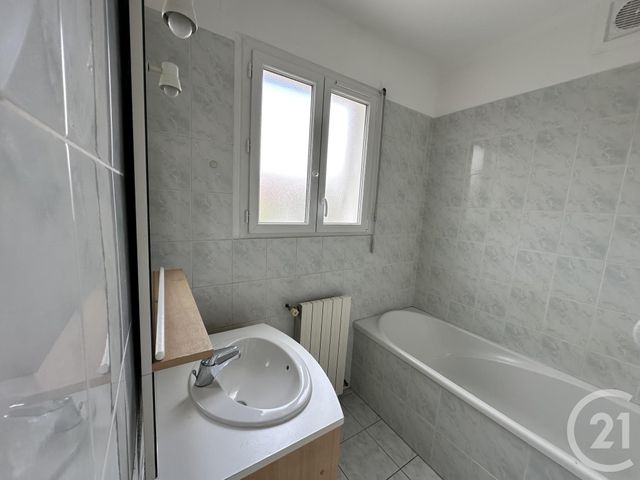 Maison à louer - 6 pièces - 129,06 m2 - La Rochelle - 17 - POITOU-CHARENTES