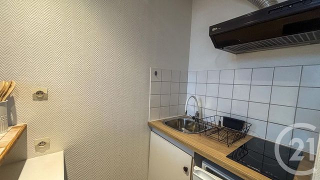 Appartement Studio &agrave; louer - 1 pi&egrave;ce - 27,87 m2 - La Rochelle - 17 - POITOU-CHARENTES