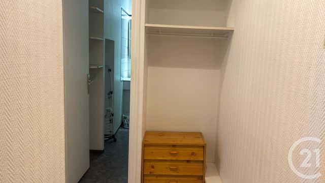 Appartement Studio &agrave; louer - 1 pi&egrave;ce - 27,87 m2 - La Rochelle - 17 - POITOU-CHARENTES