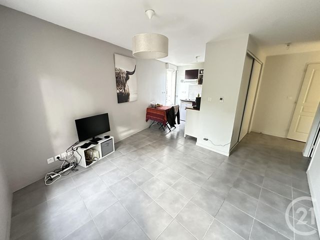 Appartement à louer - 2 pièces - 39,66 m2 - La Rochelle - 17 - POITOU-CHARENTES