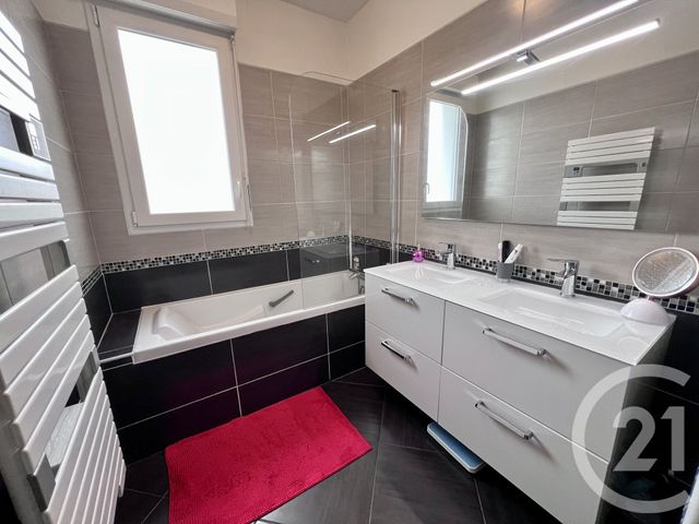 Maison &agrave; vendre - 6 pi&egrave;ces - 125 m2 - La Rochelle - 17 - POITOU-CHARENTES