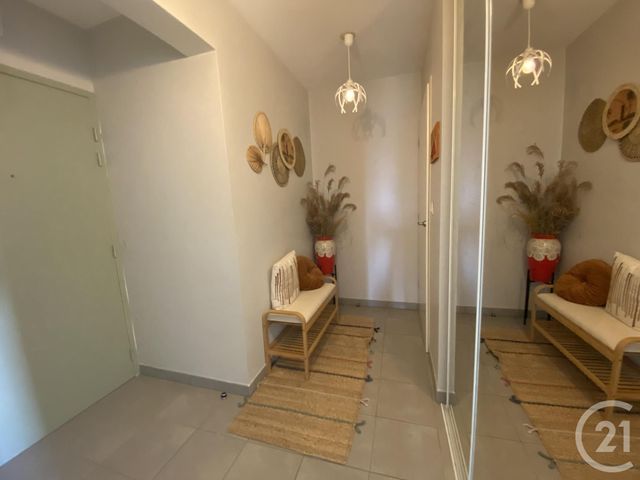 Appartement F3 &agrave; vendre - 3 pi&egrave;ces - 67,49 m2 - La Rochelle - 17 - POITOU-CHARENTES