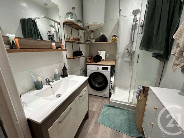 Appartement &agrave; louer - 4 pi&egrave;ces - 63,56 m2 - La Rochelle - 17 - POITOU-CHARENTES