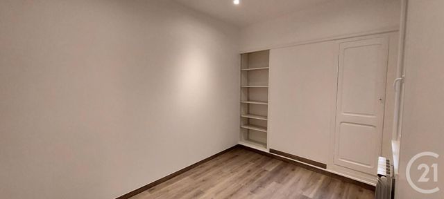 Appartement &agrave; louer - 4 pi&egrave;ces - 63,56 m2 - La Rochelle - 17 - POITOU-CHARENTES