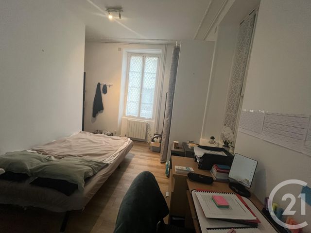 Appartement F1 &agrave; louer - 1 pi&egrave;ce - 22 m2 - La Rochelle - 17 - POITOU-CHARENTES