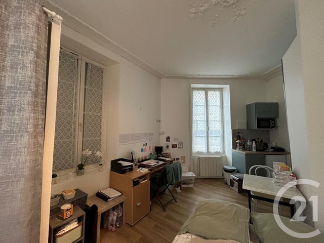 Appartement F1 &agrave; louer - 1 pi&egrave;ce - 22 m2 - La Rochelle - 17 - POITOU-CHARENTES