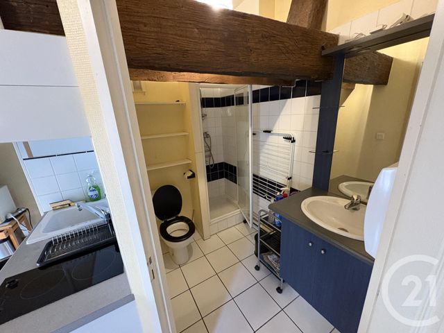 Appartement Studio &agrave; louer - 1 pi&egrave;ce - 21,85 m2 - La Rochelle - 17 - POITOU-CHARENTES