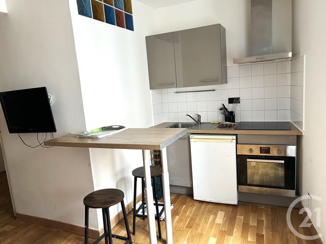 Appartement F1 &agrave; louer - 1 pi&egrave;ce - 25,70 m2 - La Rochelle - 17 - POITOU-CHARENTES