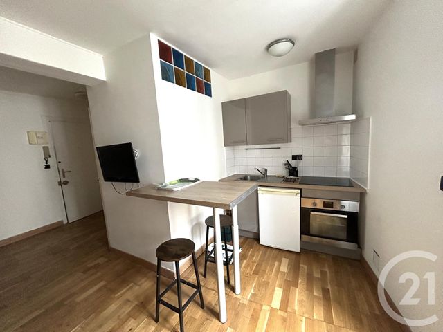 Appartement F1 &agrave; louer - 1 pi&egrave;ce - 25,70 m2 - La Rochelle - 17 - POITOU-CHARENTES