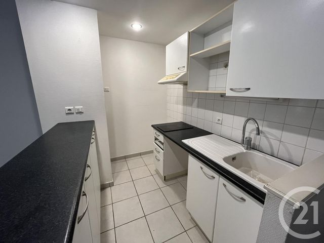 Appartement &agrave; louer - 2 pi&egrave;ces - 37,07 m2 - La Rochelle - 17 - POITOU-CHARENTES