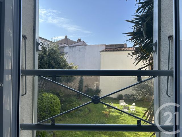Appartement Studio &agrave; louer - 1 pi&egrave;ce - 17,80 m2 - La Rochelle - 17 - POITOU-CHARENTES