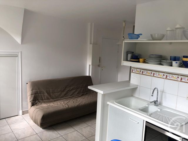 Appartement Studio &agrave; louer - 1 pi&egrave;ce - 17,80 m2 - La Rochelle - 17 - POITOU-CHARENTES