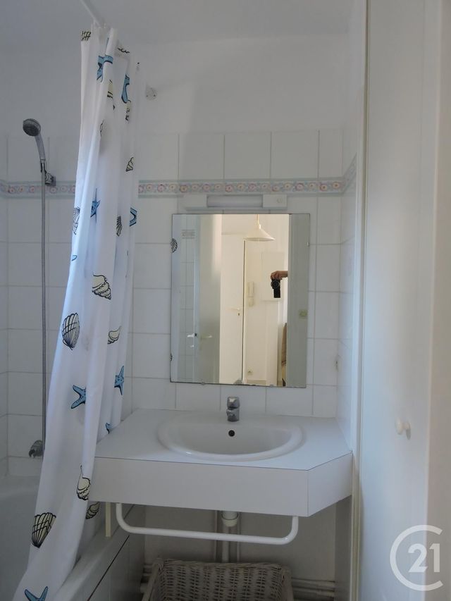 Appartement Studio &agrave; louer - 1 pi&egrave;ce - 17,80 m2 - La Rochelle - 17 - POITOU-CHARENTES