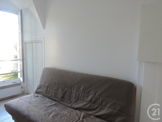 Appartement Studio &agrave; louer - 1 pi&egrave;ce - 17,80 m2 - La Rochelle - 17 - POITOU-CHARENTES