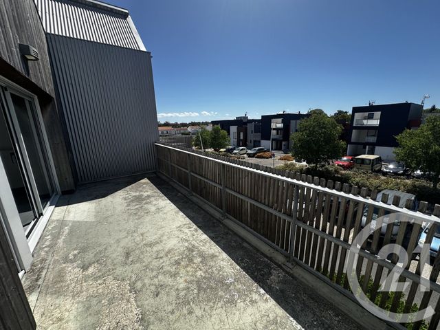 Appartement T3 &agrave; vendre - 3 pi&egrave;ces - 63,80 m2 - La Rochelle - 17 - POITOU-CHARENTES