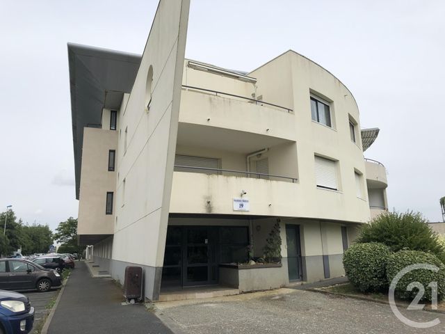 Appartement Studio &agrave; louer - 1 pi&egrave;ce - 22 m2 - La Rochelle - 17 - POITOU-CHARENTES