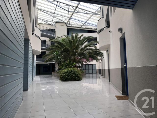 Appartement Studio &agrave; louer - 1 pi&egrave;ce - 22 m2 - La Rochelle - 17 - POITOU-CHARENTES