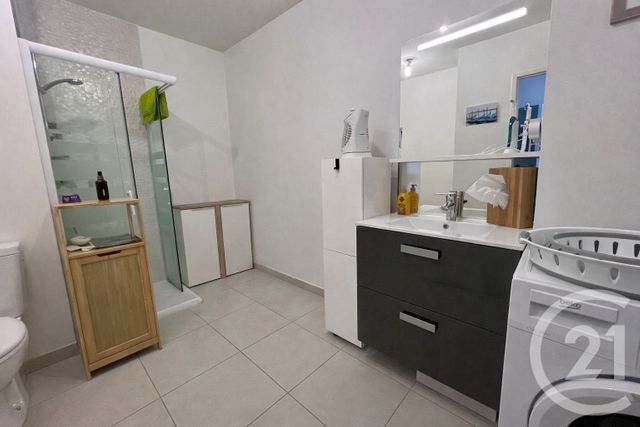 Appartement &agrave; vendre - 2 pi&egrave;ces - 42,40 m2 - La Rochelle - 17 - POITOU-CHARENTES